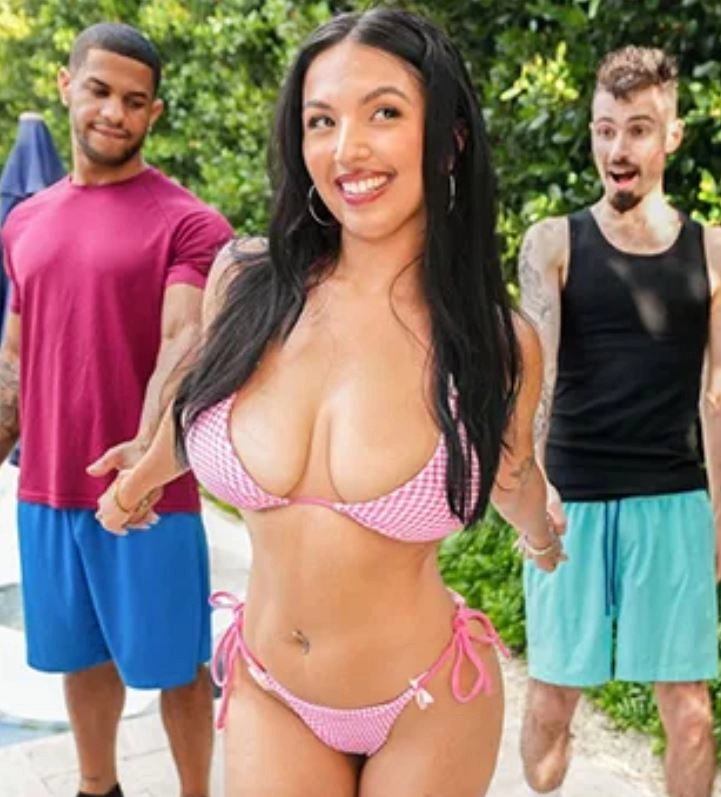 Ravyn Moore – We Gonna Fuck
