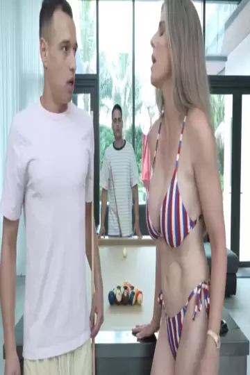 Cory Chase, TabooHeat (4 iulie cu mama vitregă)