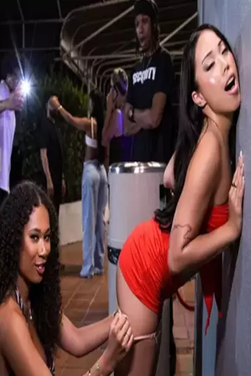 Skyla Sun, Vivienne Vo, and [BrazzersExxtra] That Pussy Scent Goes Crazy